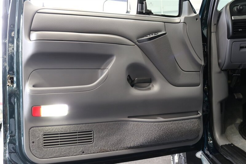 Used 1995 Ford F250 4x4 Regular Cab image 50