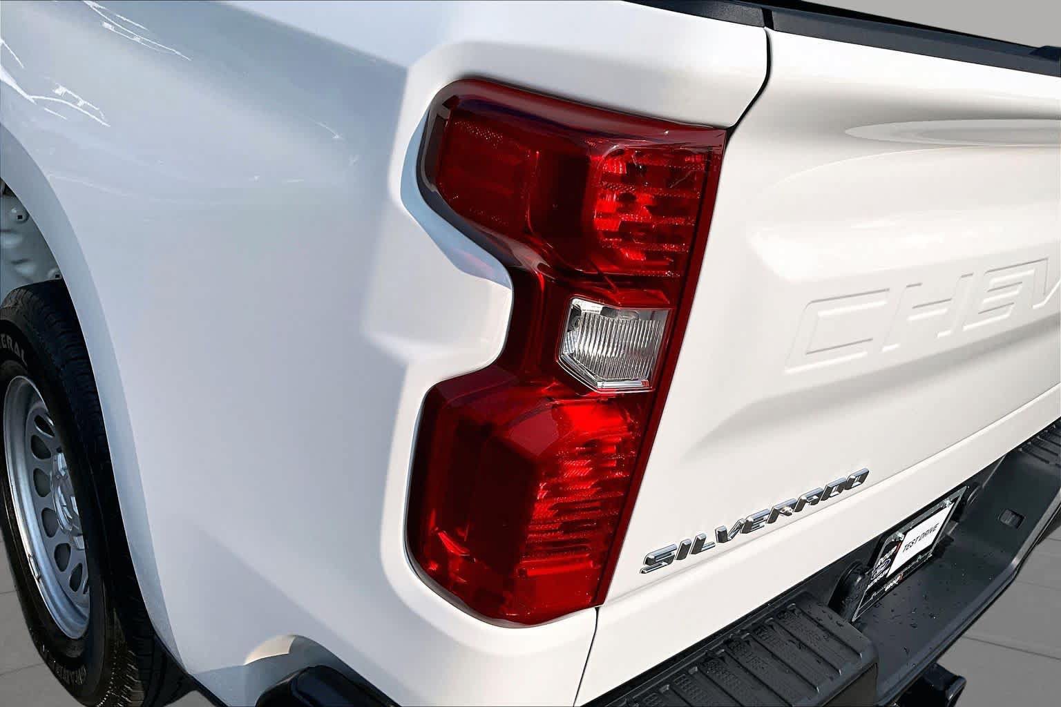 Used 2026 Chevrolet Silverado 1500 W/T w/ Trailering Package RWD image 27