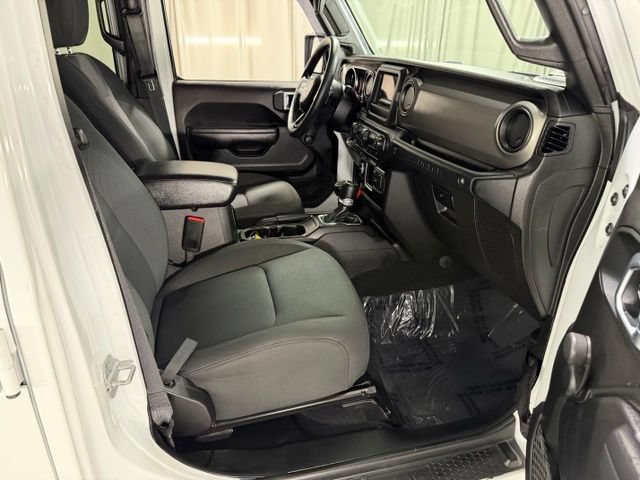 Used 2022 Jeep Wrangler Unlimited Sport AWD/4WD image 11