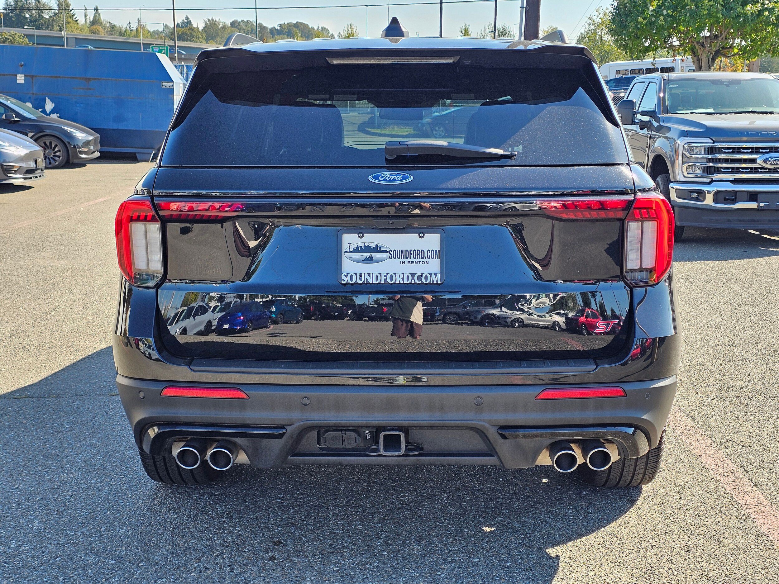 Used 2025 Ford Explorer ST w/ Sun And Sound Package AWD/4WD image 6