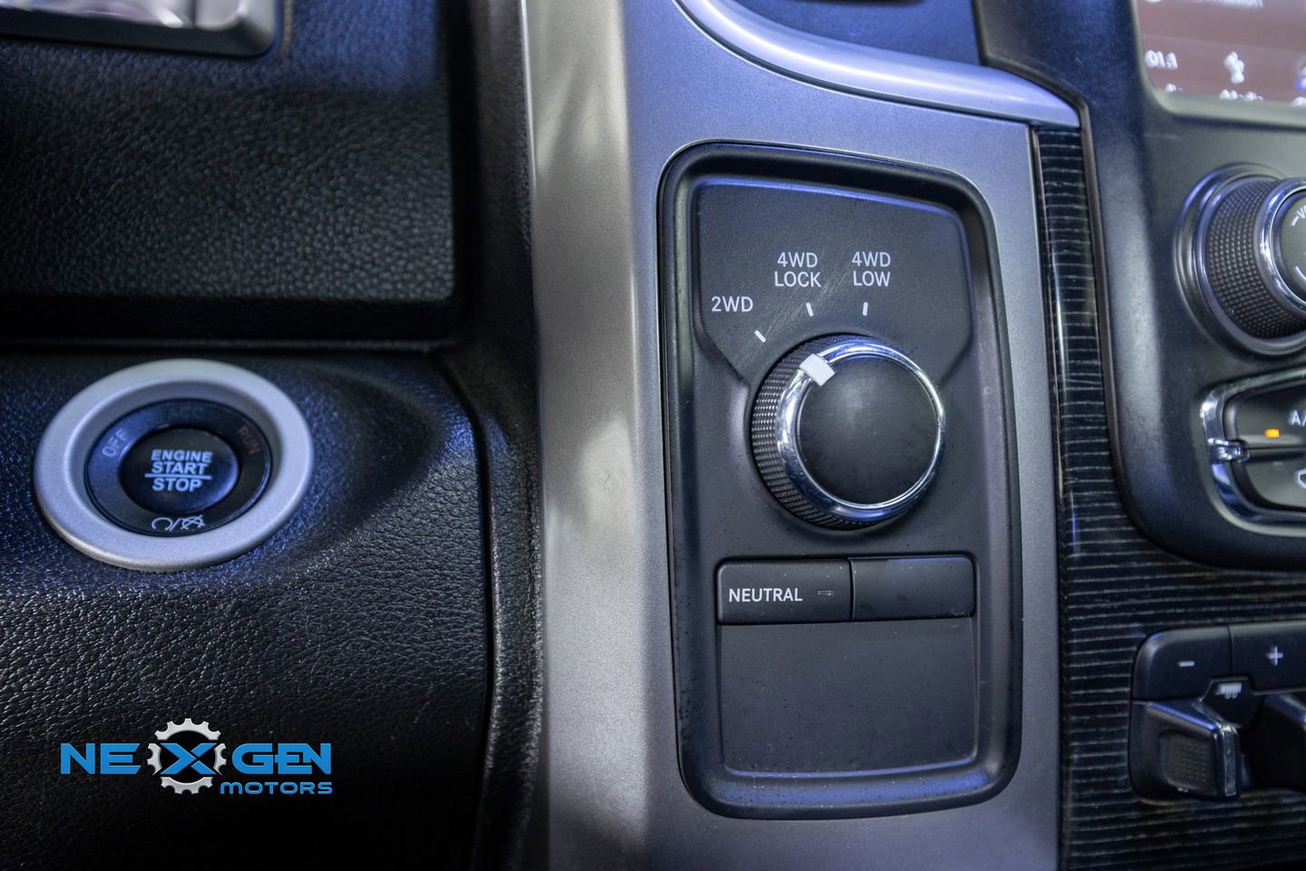 Used 2018 RAM 2500 Limited AWD/4WD image 23