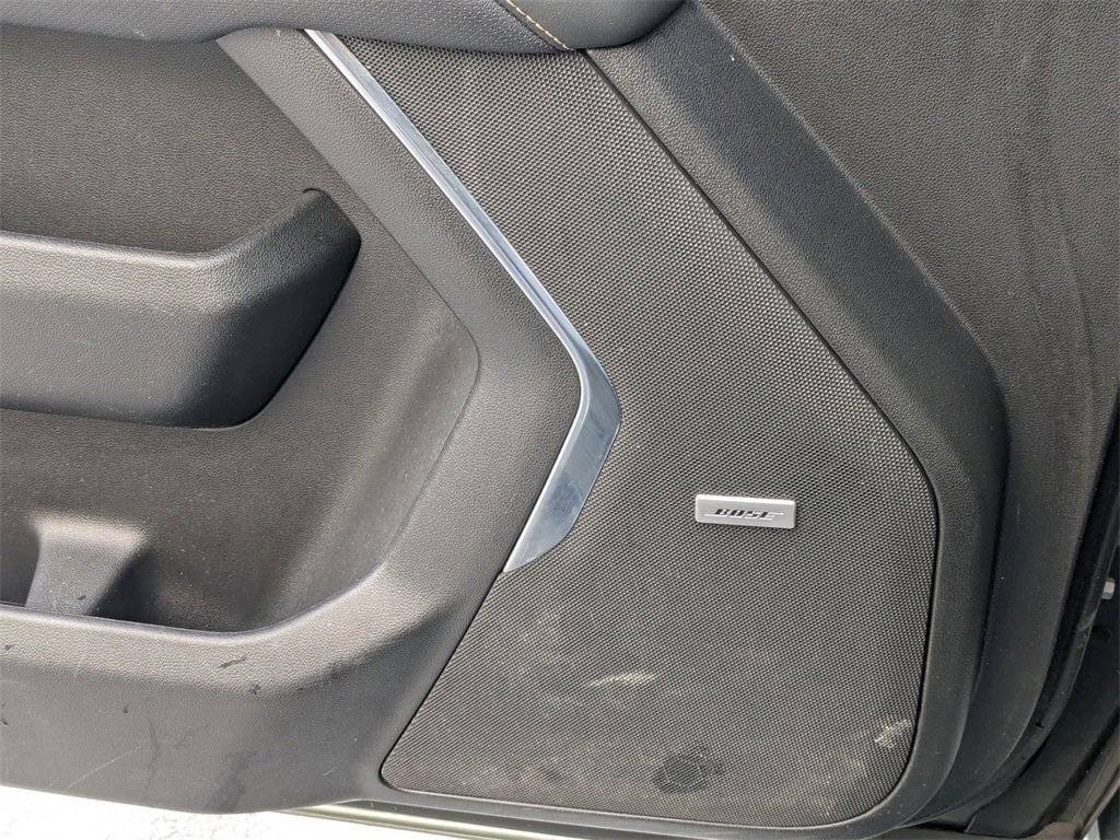 Used 2023 Chevrolet Suburban Premier image 15