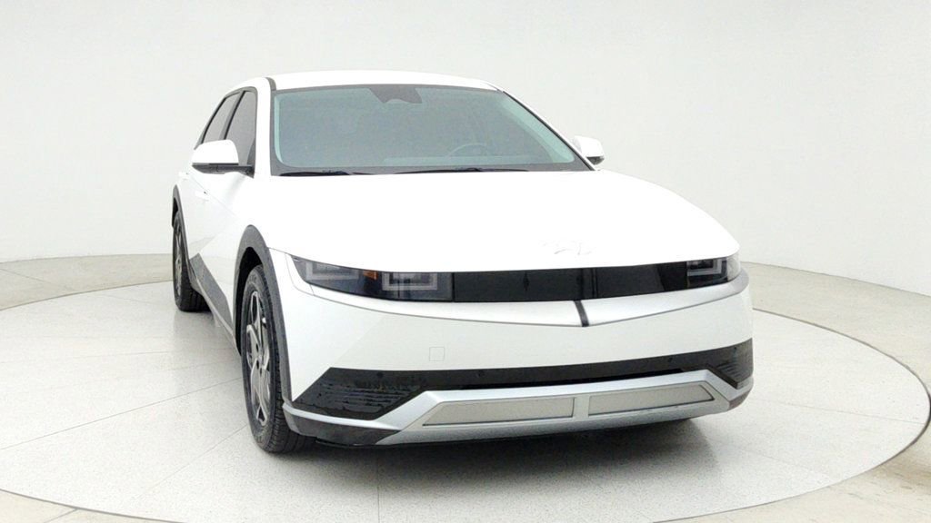 Used 2022 Hyundai Ioniq 5 SEL image 2