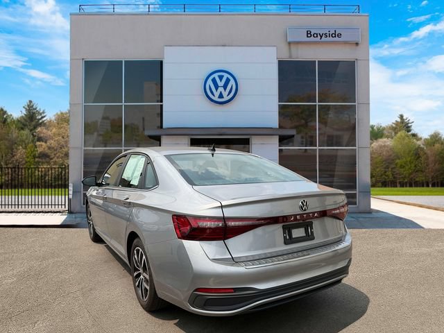 Used 2025 Volkswagen Jetta SE FWD image 5