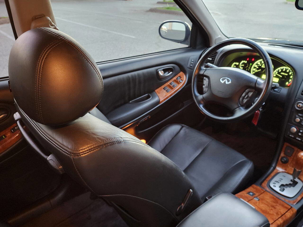 Used 2004 INFINITI I35 w/ Navigation Pkg FWD image 18