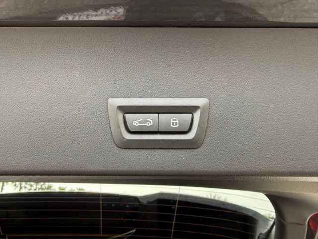 Used 2025 BMW X3 xDrive30i w/ Premium Package image 17