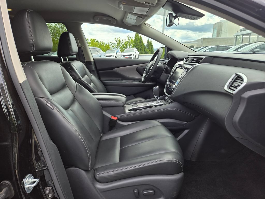 Used 2023 Nissan Murano SV w/ SV Midnight Edition Package AWD/4WD image 11