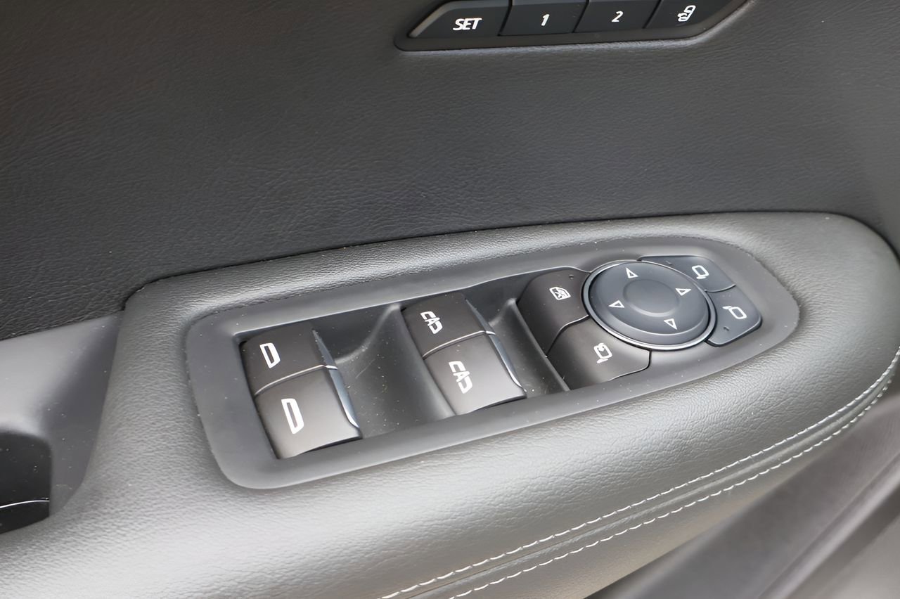 Certified 2023 Cadillac XT6 Premium Luxury image 11