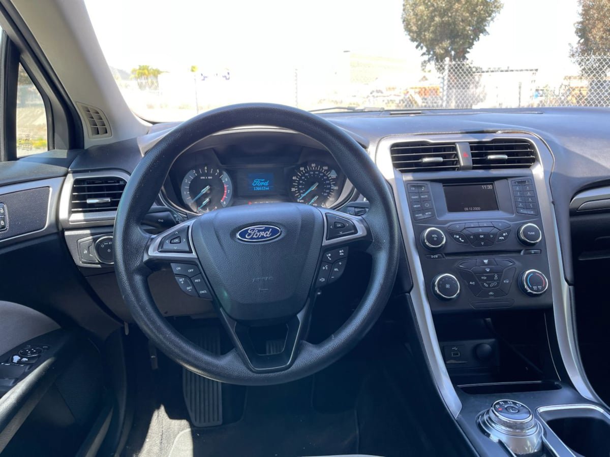 Used 2017 Ford Fusion S FWD image 11