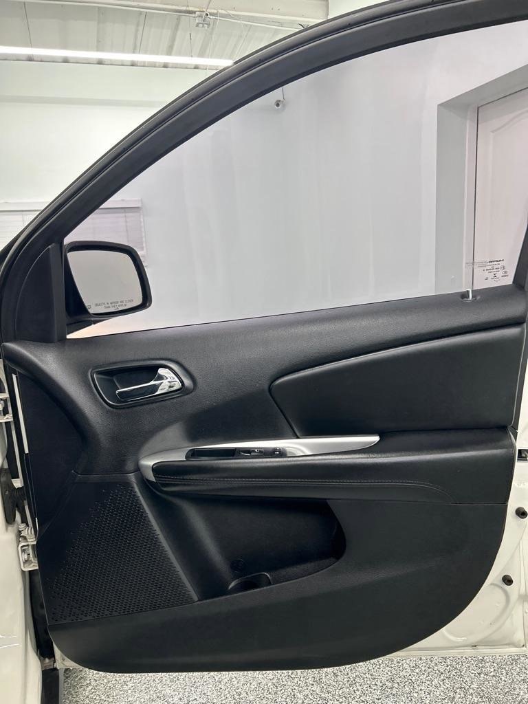 Used 2014 Dodge Journey American Value Package w/ Flexible Seating Group FWD image 20