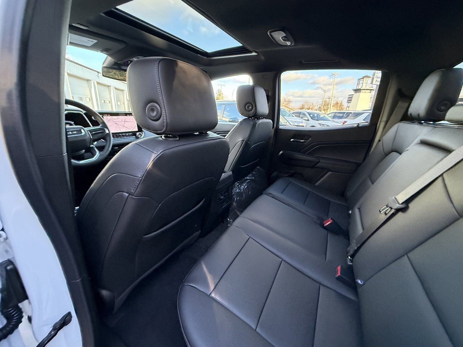 New 2026 GMC Canyon Elevation w/ Convenience Package image 30