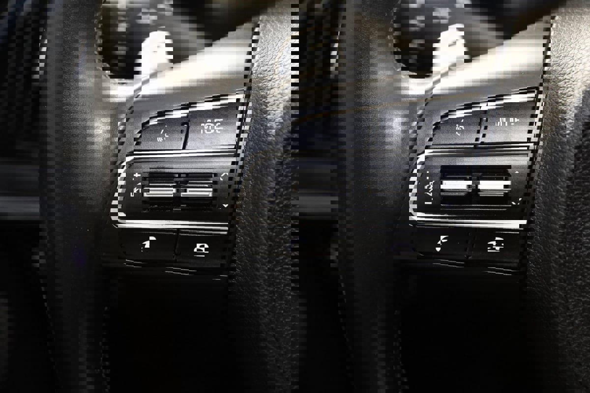 Used 2018 Kia Stinger Premium image 37