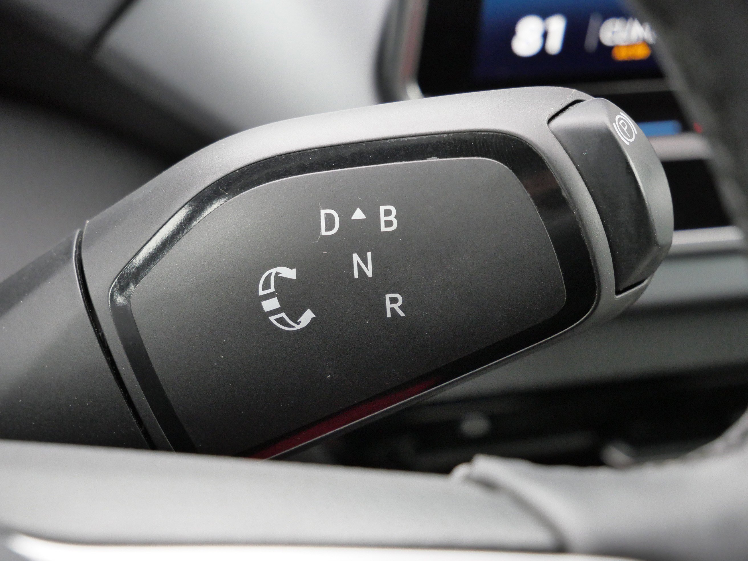 Certified 2025 Volkswagen ID.4 Pro image 25