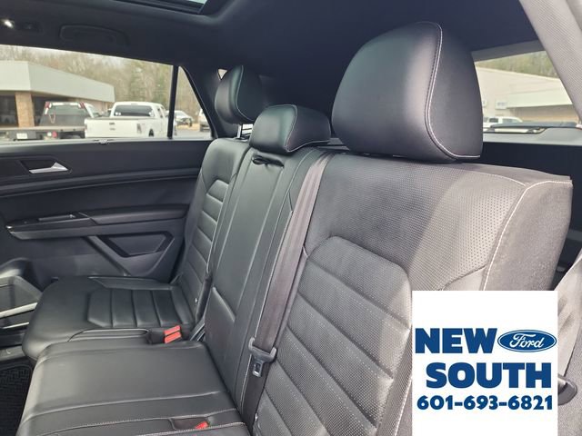 Used 2020 Volkswagen Atlas Cross Sport SEL Premium image 37