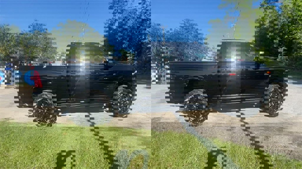 New 2025 RAM 2500 Limited image 9