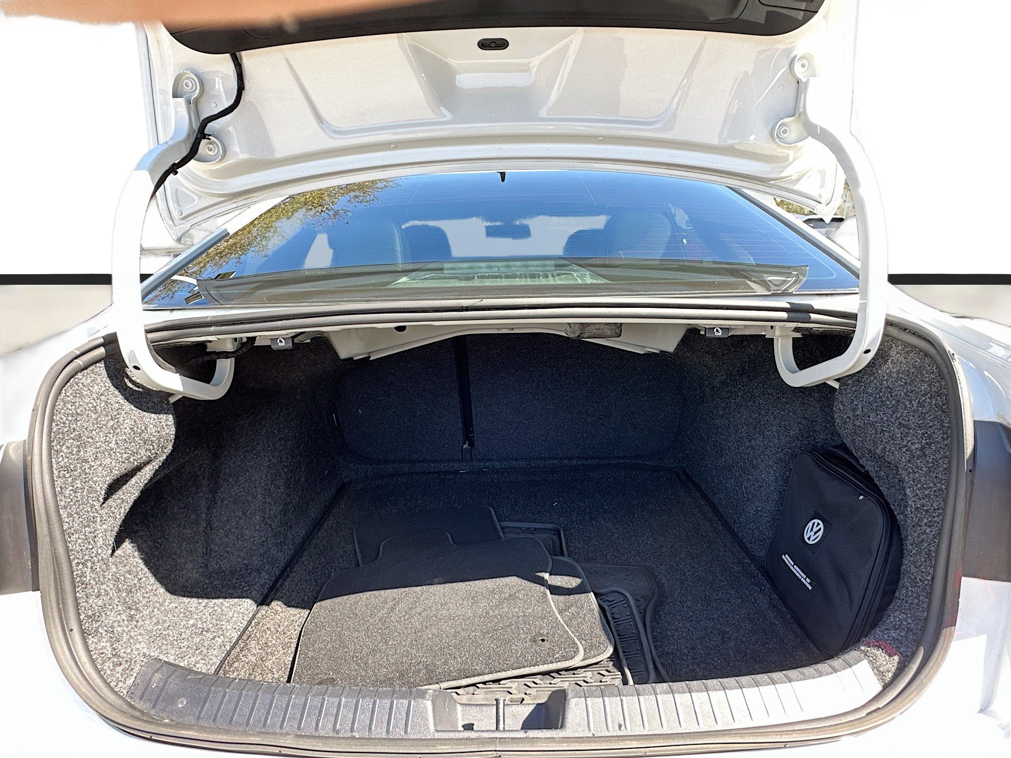 Used 2019 Volkswagen Jetta SE image 25