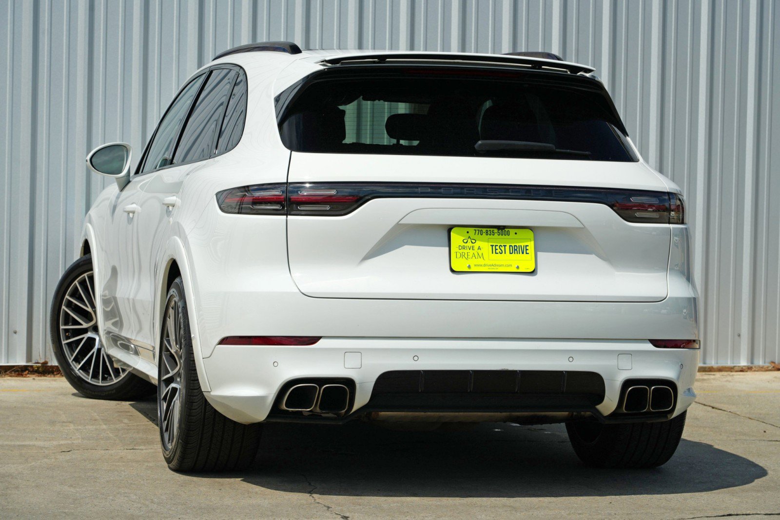 Used 2020 Porsche Cayenne Turbo image 6