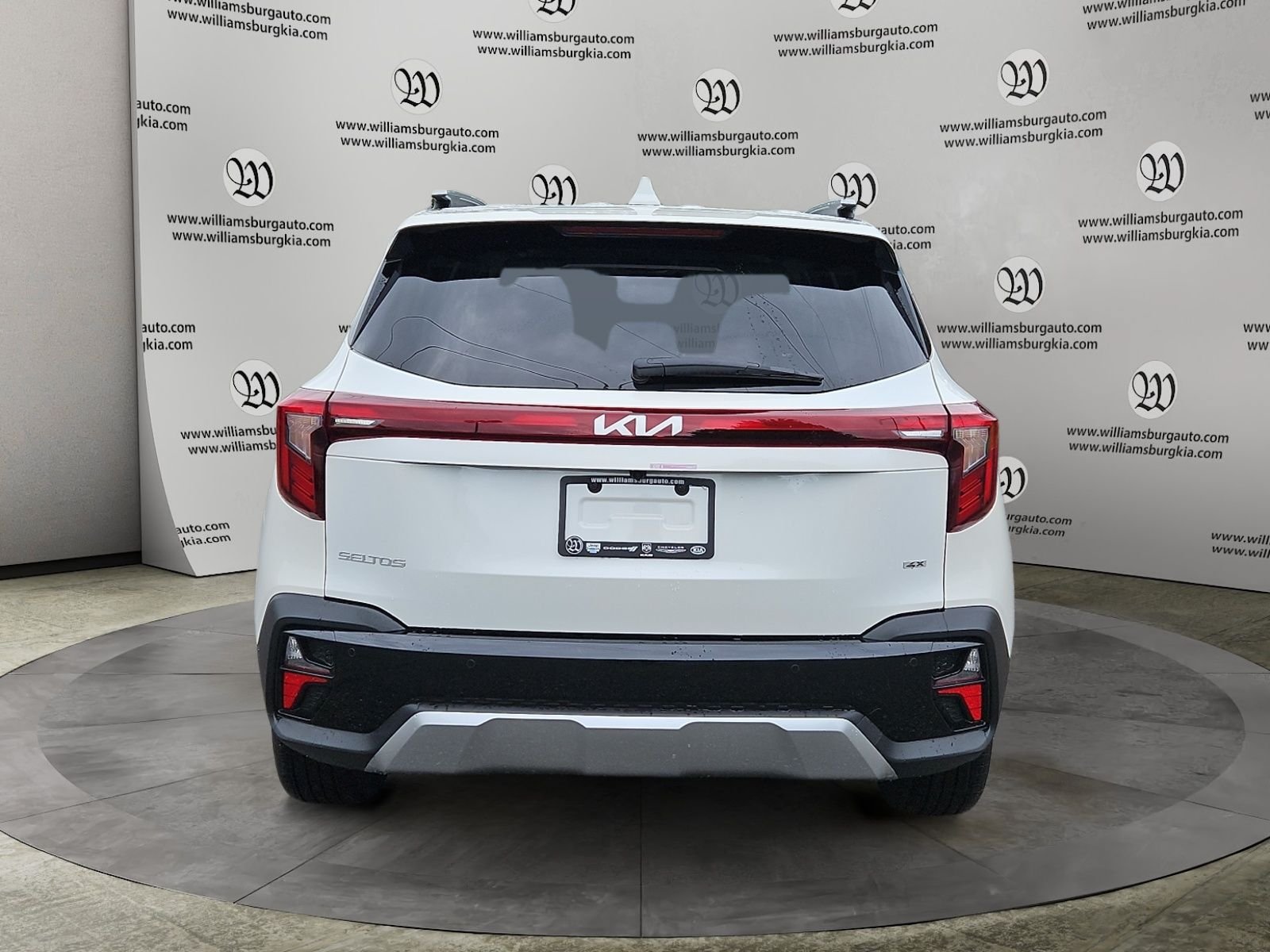 Used 2025 Kia Seltos EX w/ EX Sunroof Package AWD/4WD image 4