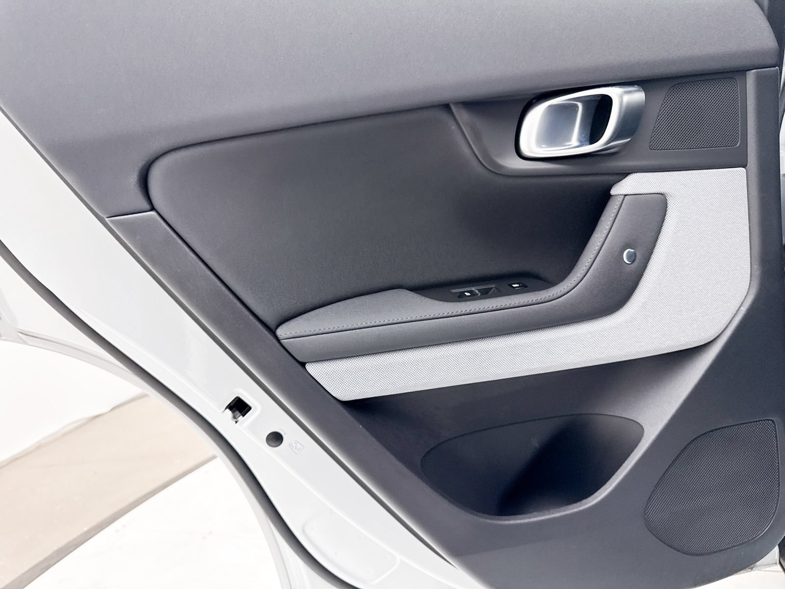 Used 2023 Polestar Polestar 2 FWD image 28