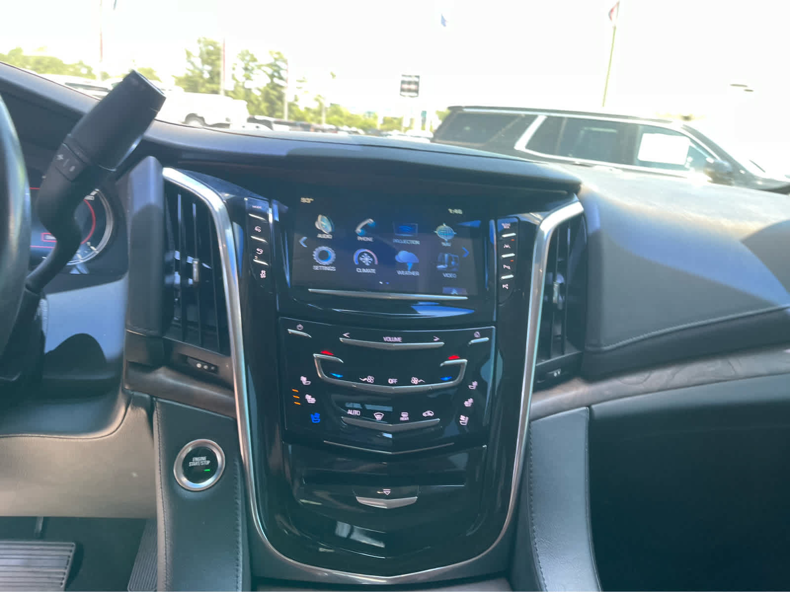 Used 2017 Cadillac Escalade Premium Luxury AWD/4WD image 6