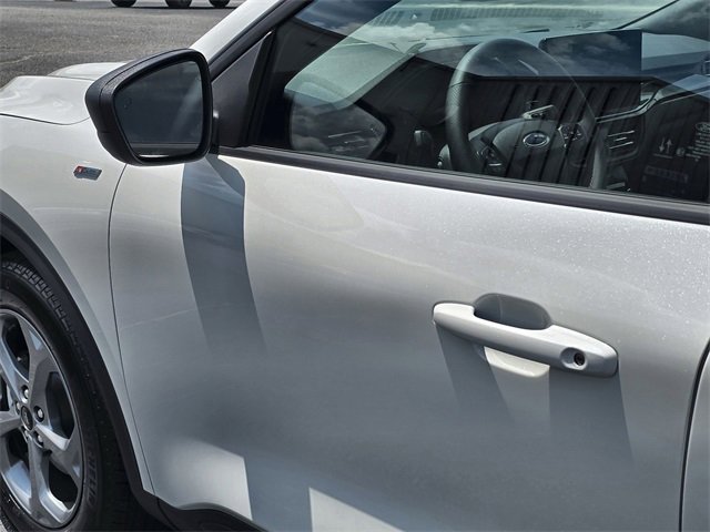 New 2025 Ford Escape ST-Line w/ Equipment Group 301A image 11