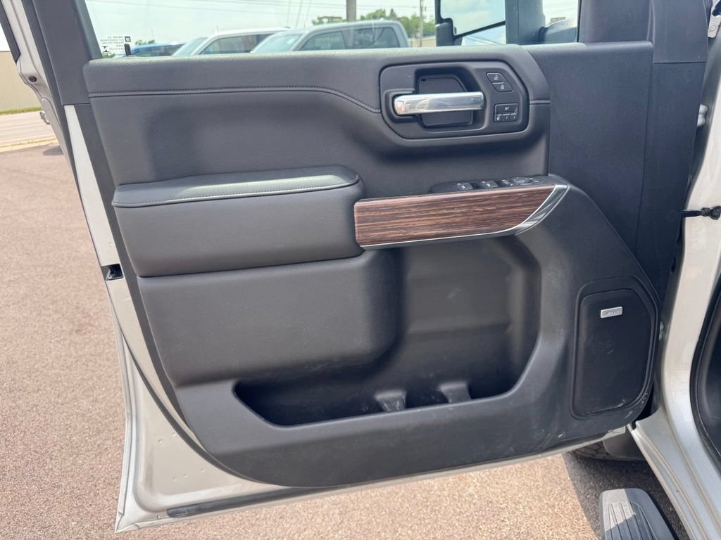 Used 2021 Chevrolet Silverado 2500 High Country w/ Z71 Off-Road Package AWD/4WD image 9