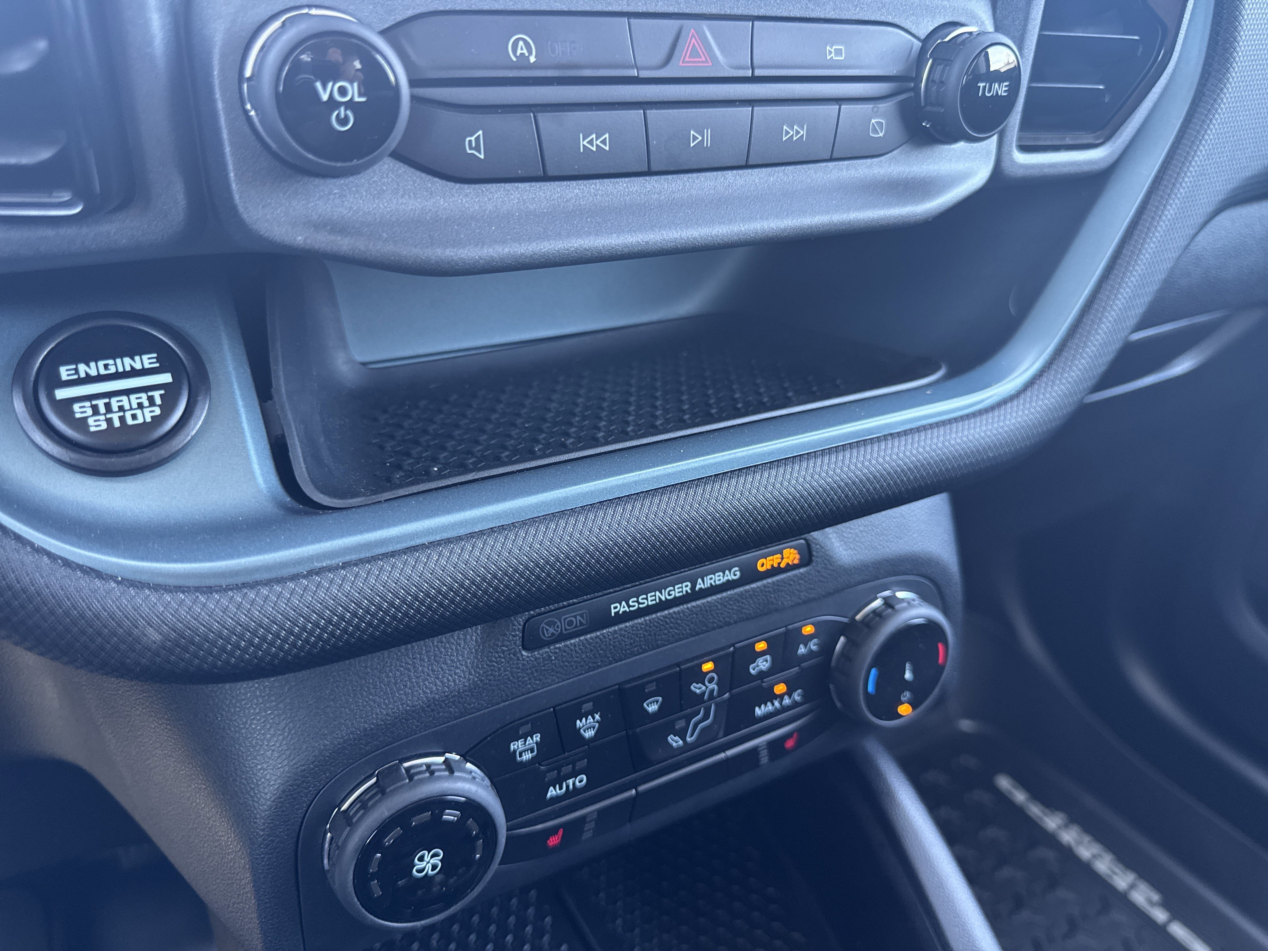 Used 2024 Ford Bronco Sport Badlands image 29