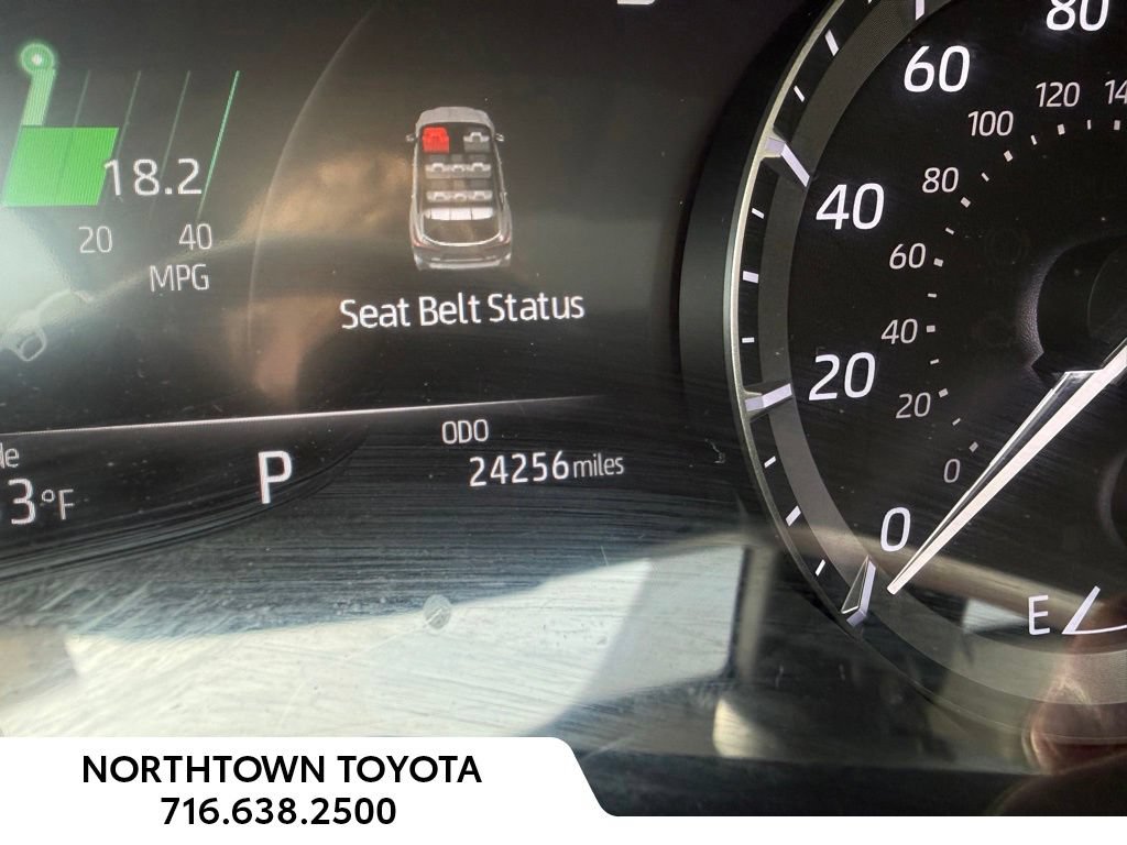 Used 2021 Toyota Highlander Limited AWD/4WD image 8