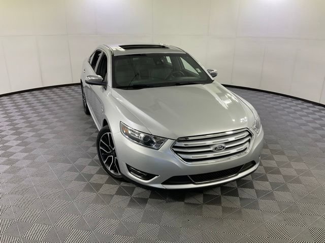 Used 2017 Ford Taurus Limited AWD/4WD image 37