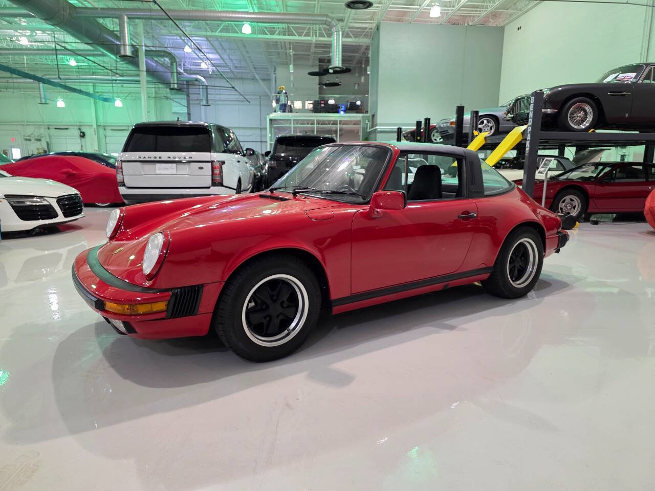 Used 1987 Porsche 911 Carrera RWD image 14