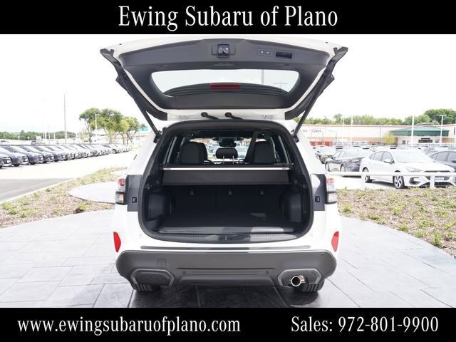 Used 2025 Subaru Forester Limited w/ Popular Package image 9