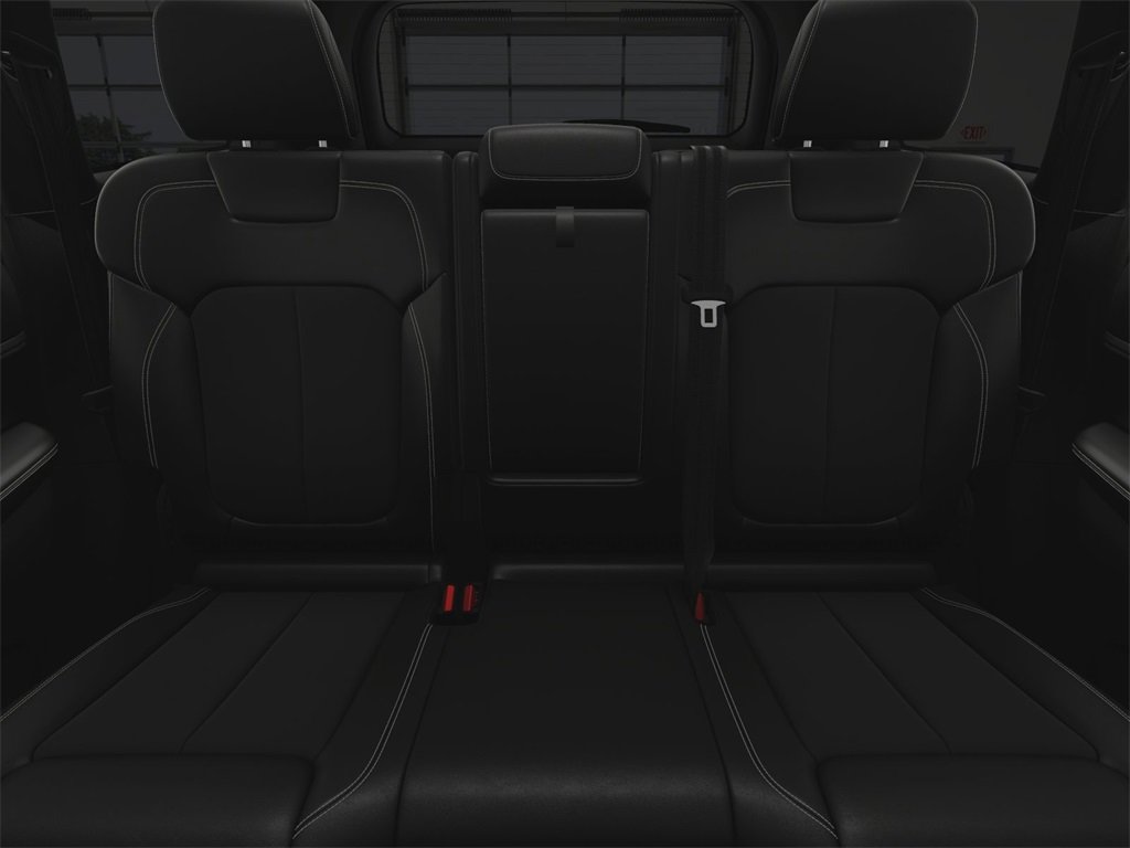 Used 2024 Jeep Grand Cherokee Altitude image 19