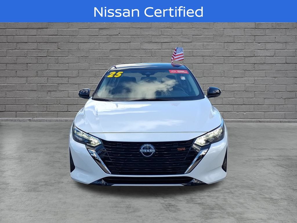Used 2025 Nissan Sentra SR FWD image 2