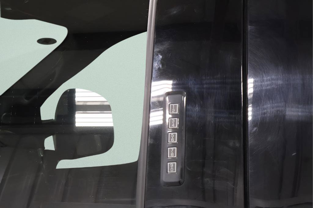 Used 2023 Ford F250 Platinum AWD/4WD image 41