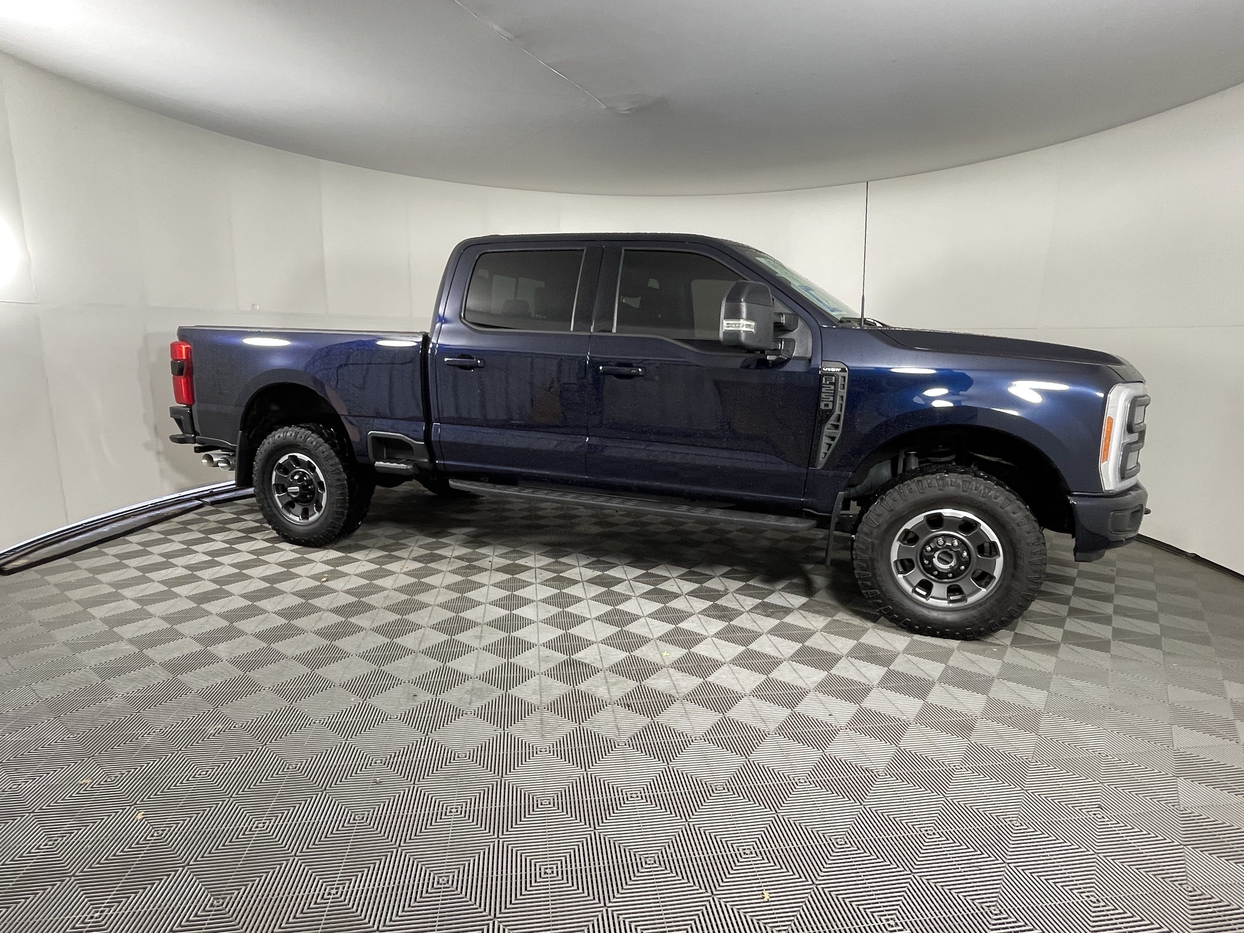 Used 2023 Ford F250 Lariat w/ Lariat Ultimate Package AWD/4WD image 5