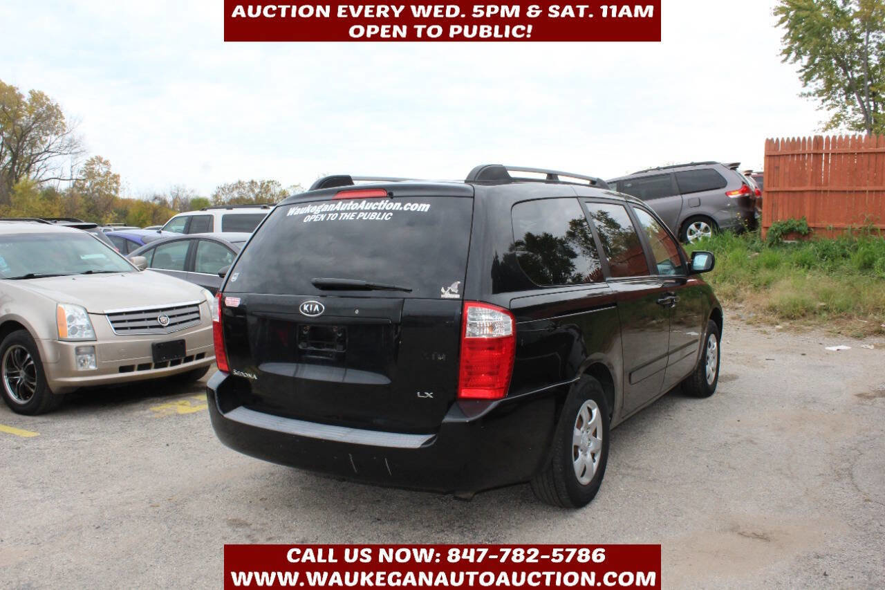 Used 2008 Kia Sedona LX image 4