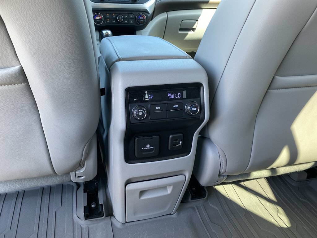 Used 2019 GMC Acadia SLT w/ LPO, Floor Liner Package FWD image 29