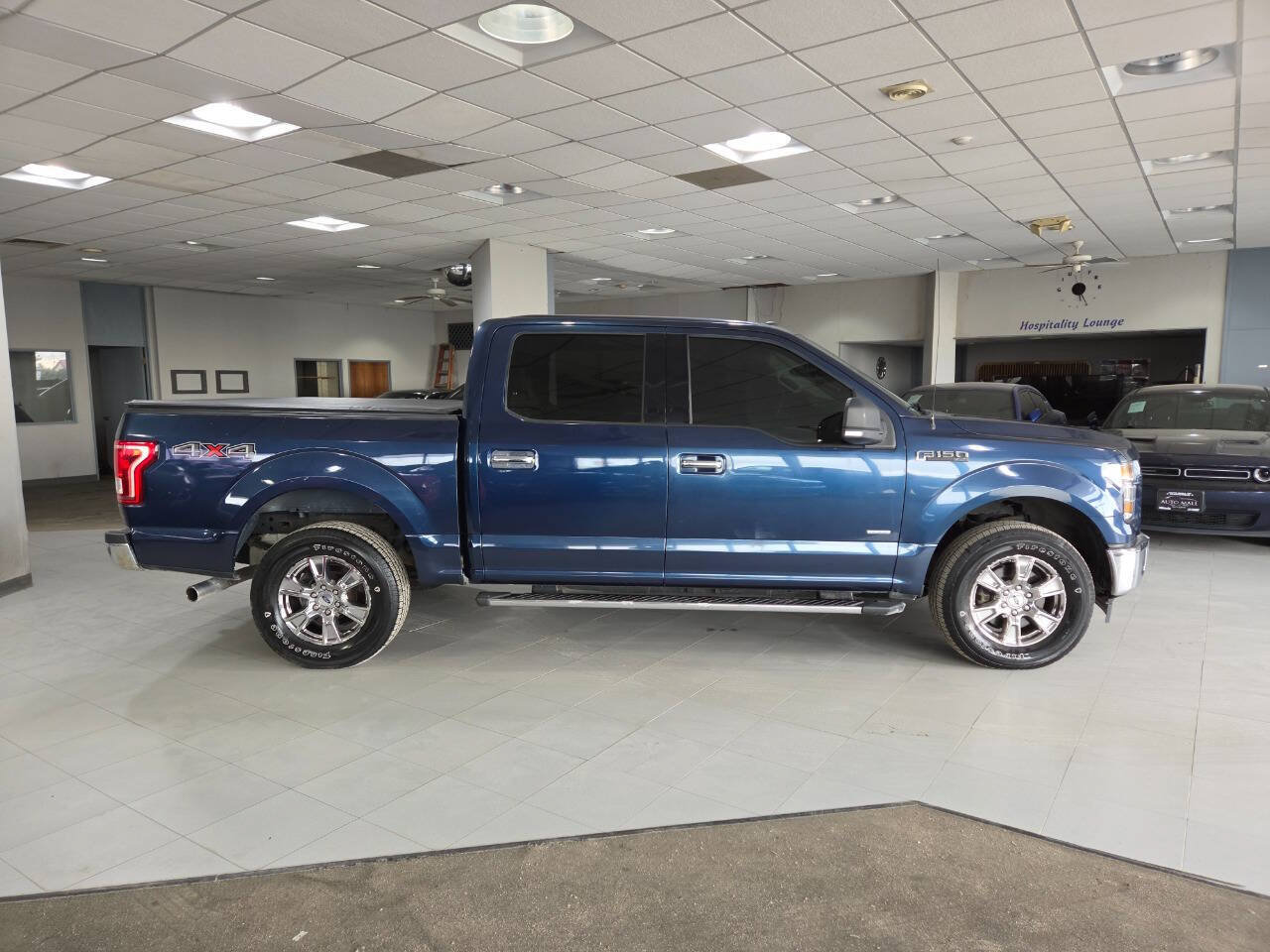 Used 2017 Ford F150 XLT w/ Equipment Group 302A Luxury AWD/4WD image 10