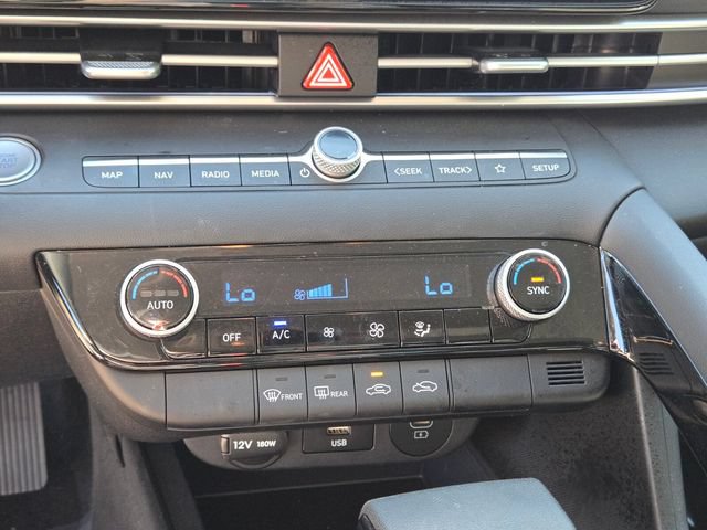 Used 2024 Hyundai Elantra Blue FWD image 33