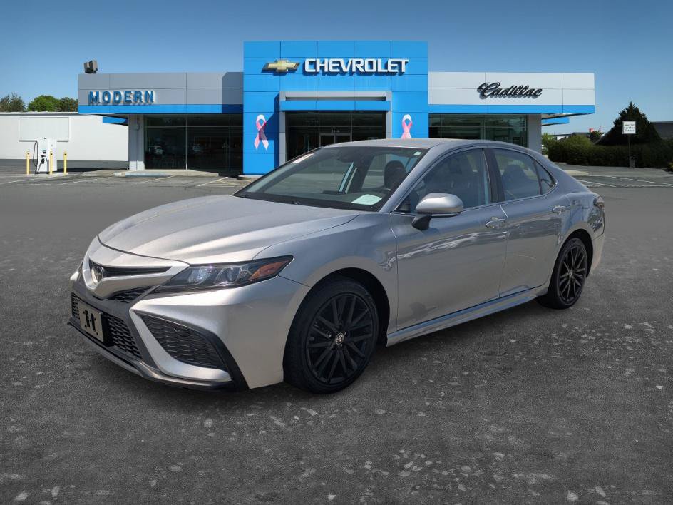 Used 2024 Toyota Camry SE