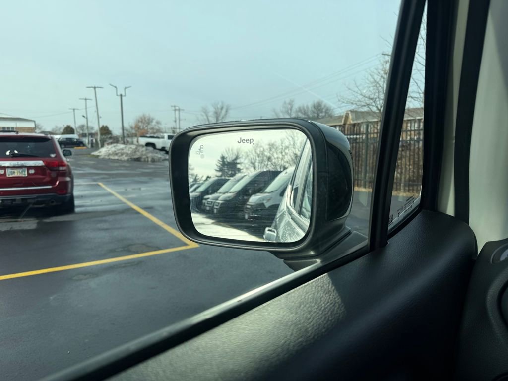 Used 2023 Jeep Renegade Trailhawk image 20