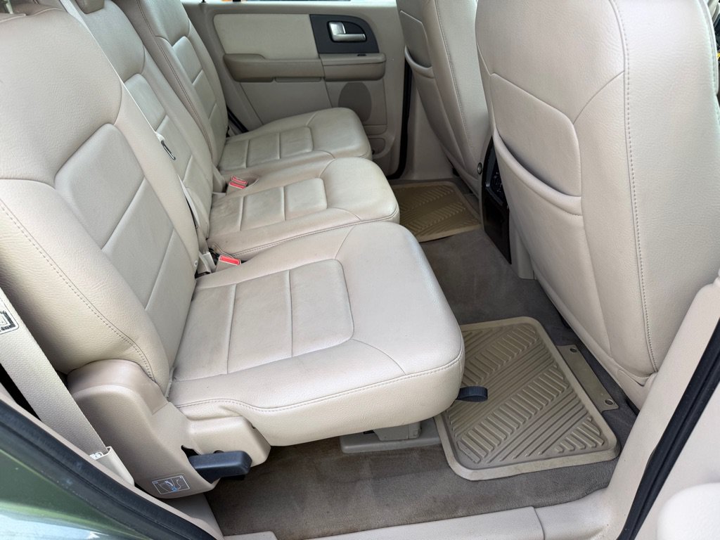 Used 2003 Ford Expedition XLT AWD/4WD image 13