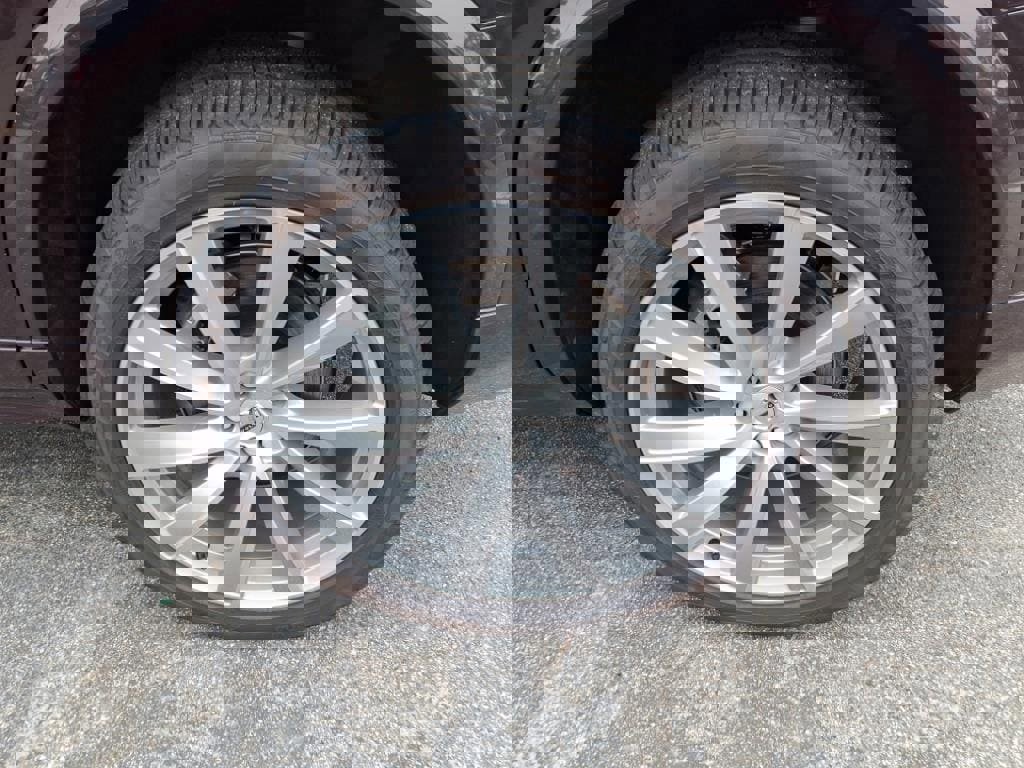 New 2025 Volvo XC90 B5 Core w/ Climate Package image 7