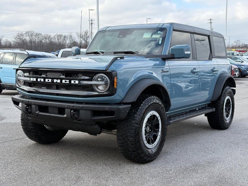 Used 2023 Ford Bronco Outer Banks w/ Sasquatch Package image 8
