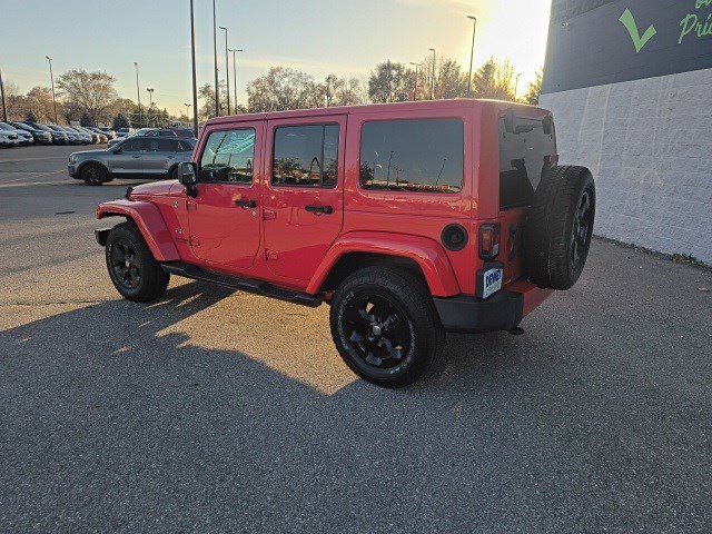 Used 2018 Jeep Wrangler Unlimited Sahara w/ Connectivity Group image 2