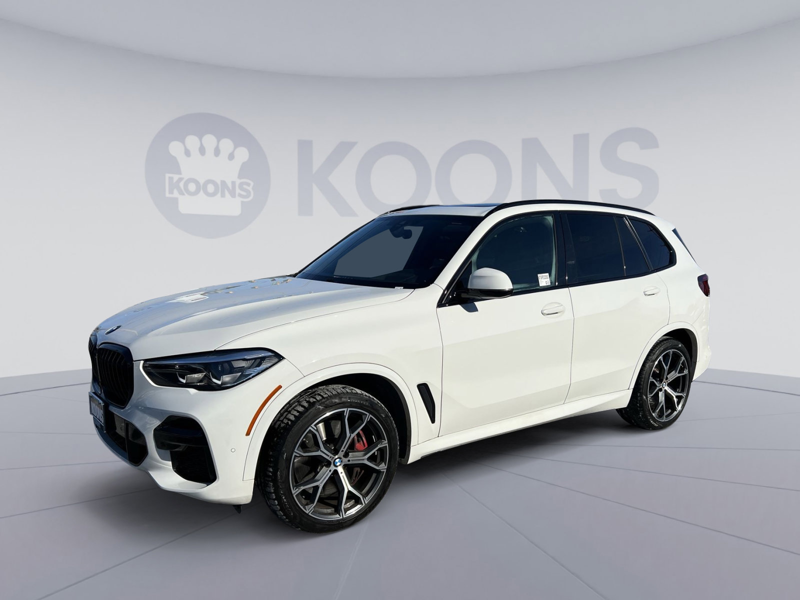 Used 2023 BMW X5 M50i w/ Climate Comfort Package image 1