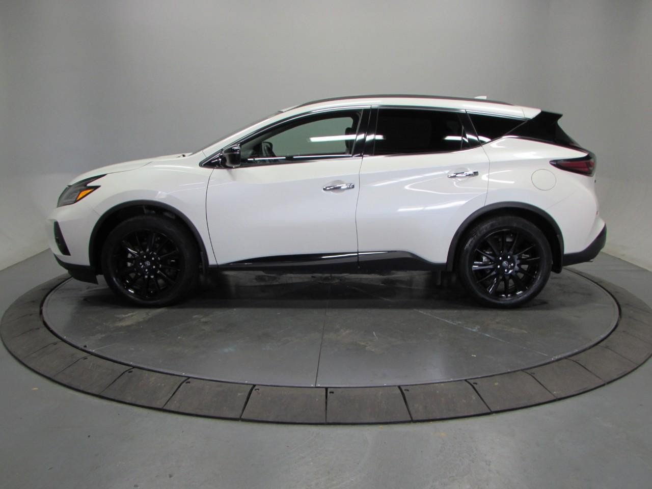 Used 2023 Nissan Murano SV w/ SV Midnight Edition Package AWD/4WD image 4