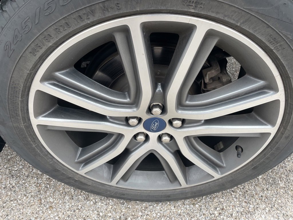 Certified 2021 Ford Edge Titanium w/ Equipment Group 301A image 9