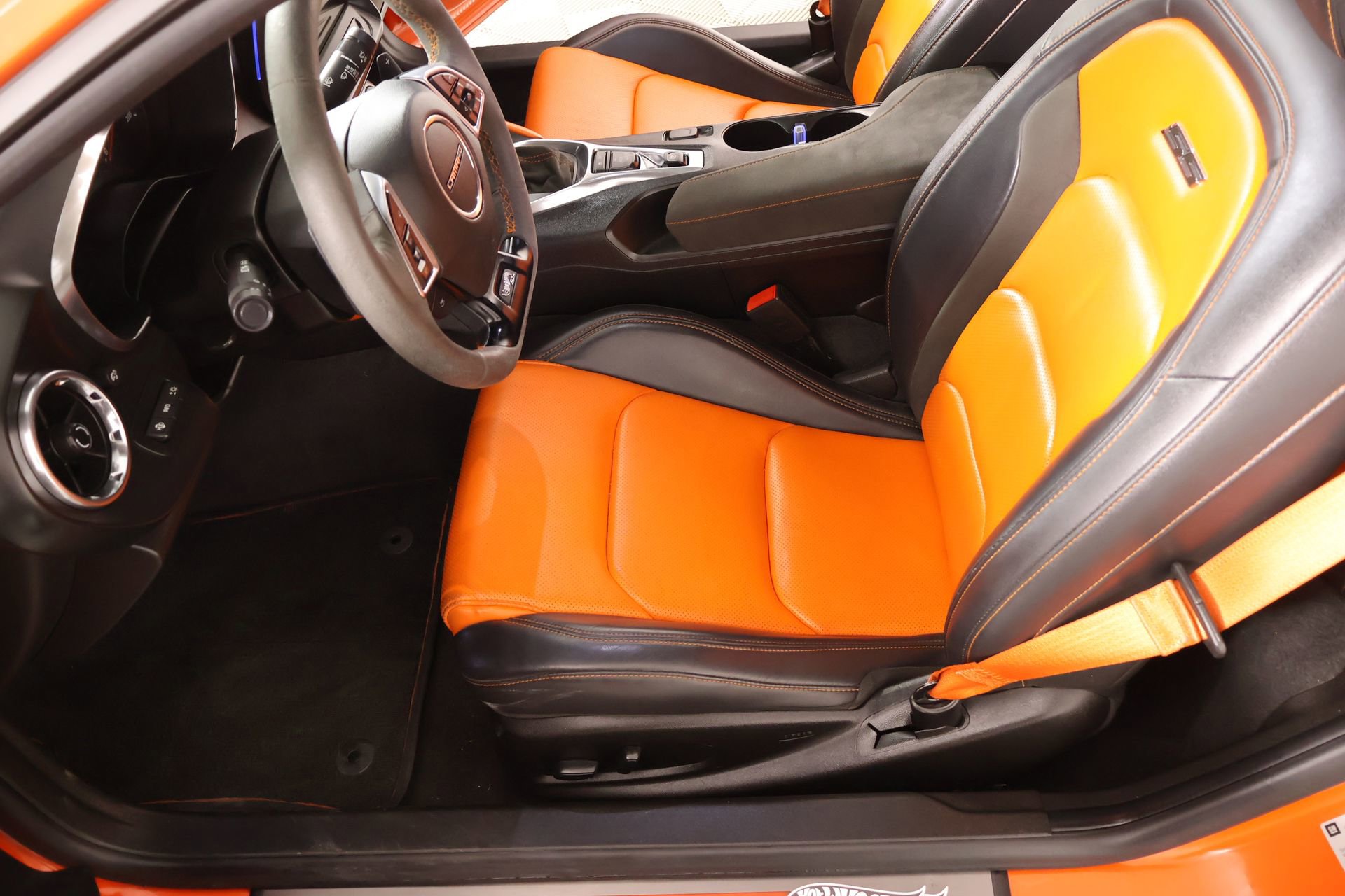 Used 2018 Chevrolet Camaro SS w/ Hot Wheels Edition image 11