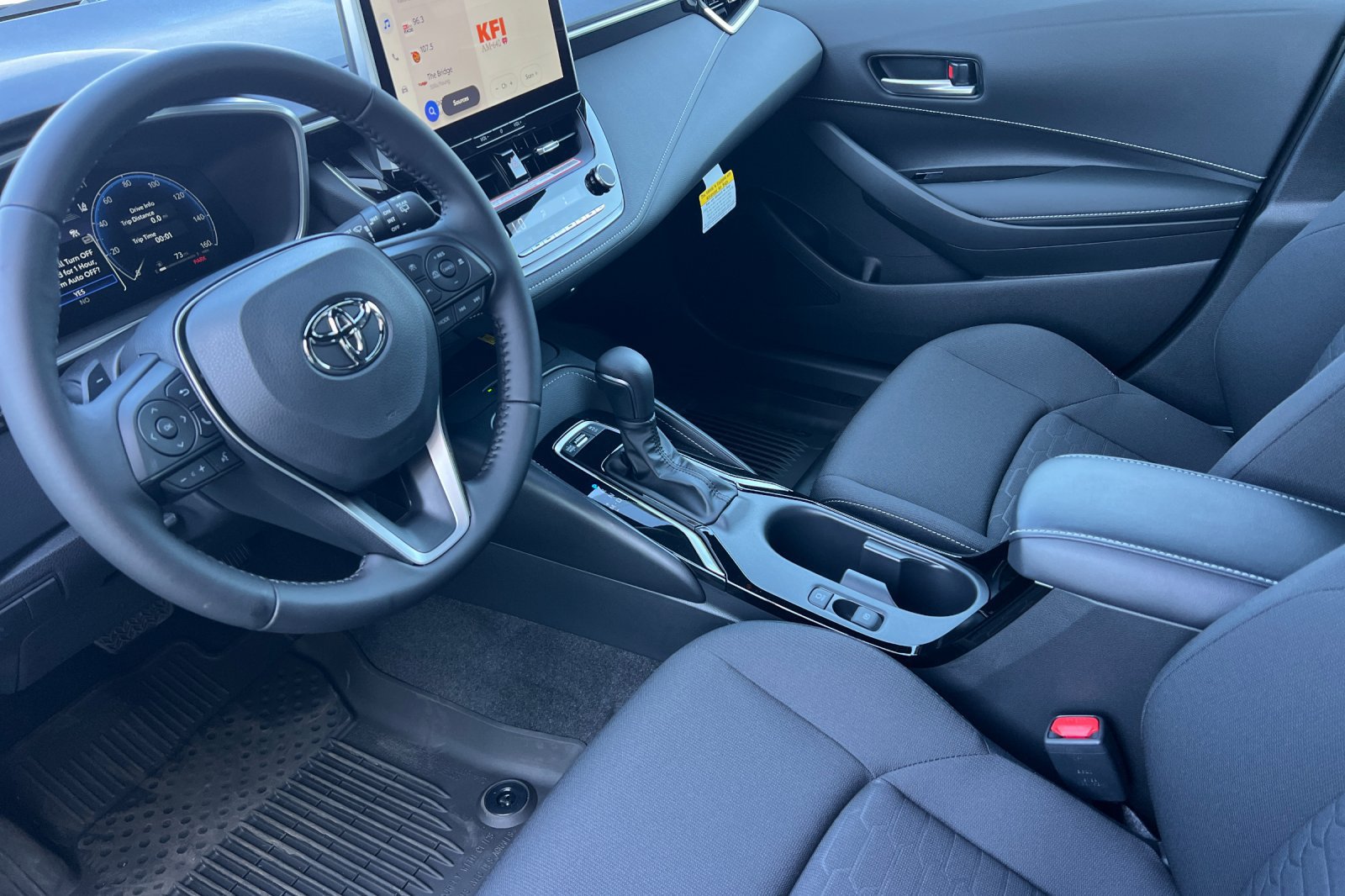 Certified 2027 Toyota Corolla SE w/ SE Premium Package FWD image 9